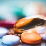 항우울제 부작용에 대한 이해: 유형, 증상 및 과다 복용 위험 인식하기