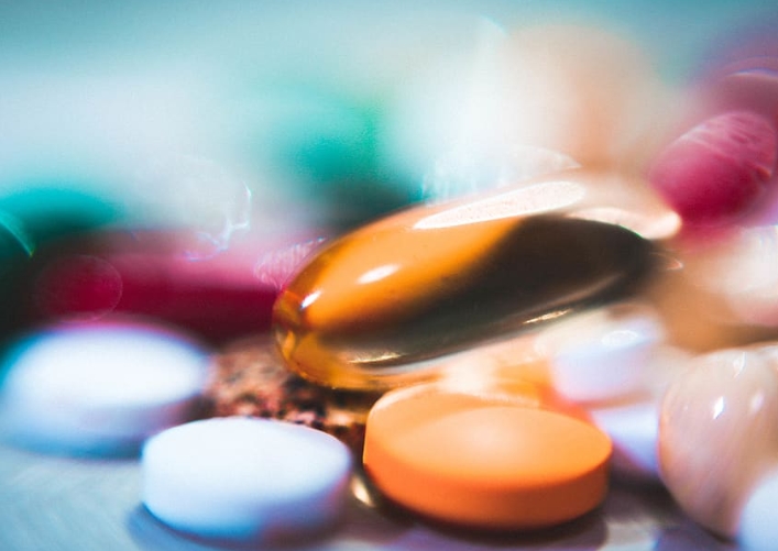 항우울제 부작용에 대한 이해: 유형, 증상 및 과다 복용 위험 인식하기