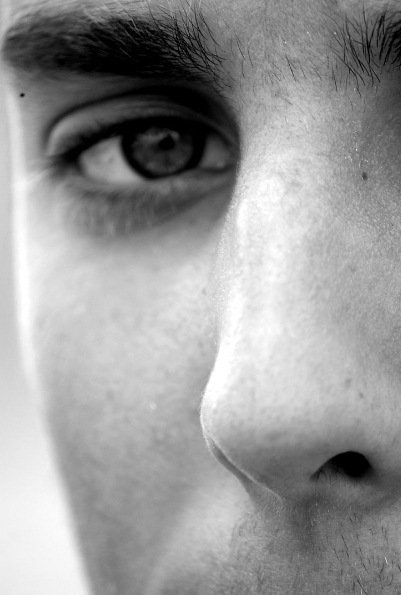 외모 그 이상: 남자 낮은 코와 자신감 찾기