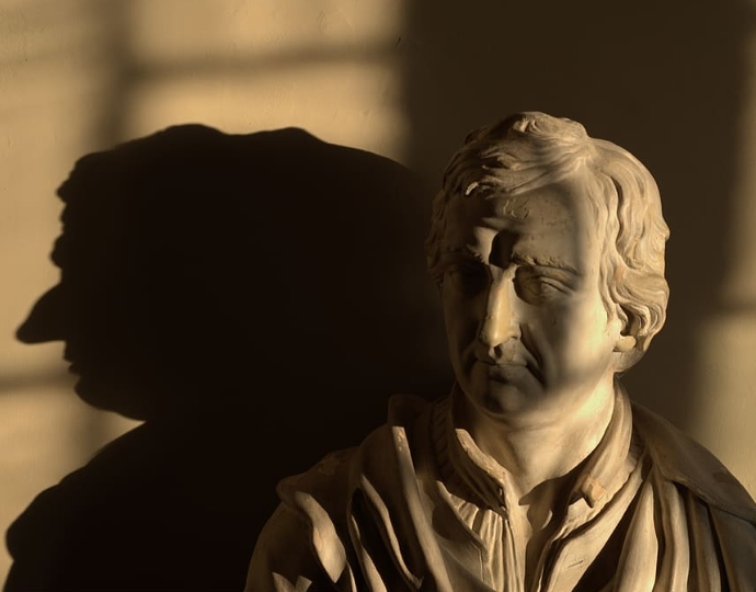 당신의 독특함을 포용하세요: 매부리코의 아름다움에 대한 찬사